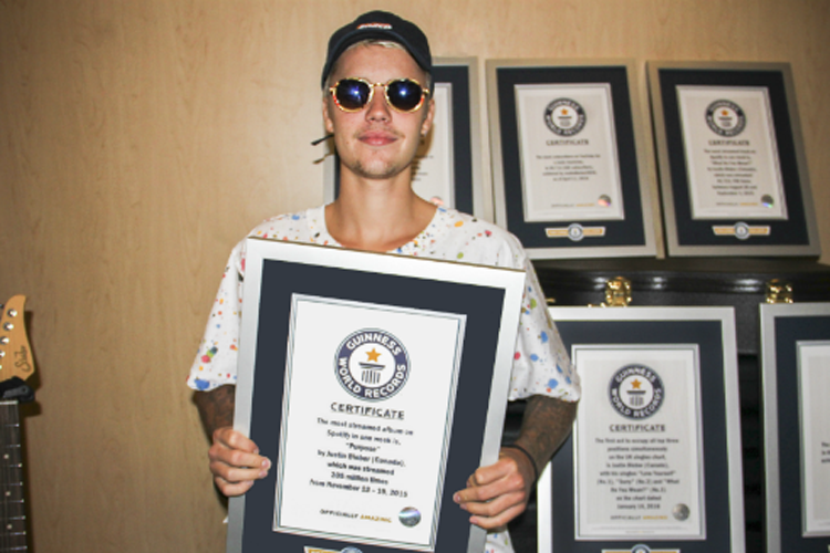  Justin Bieber conquista 8 novos recordes no Guinness Book com “Purpose”