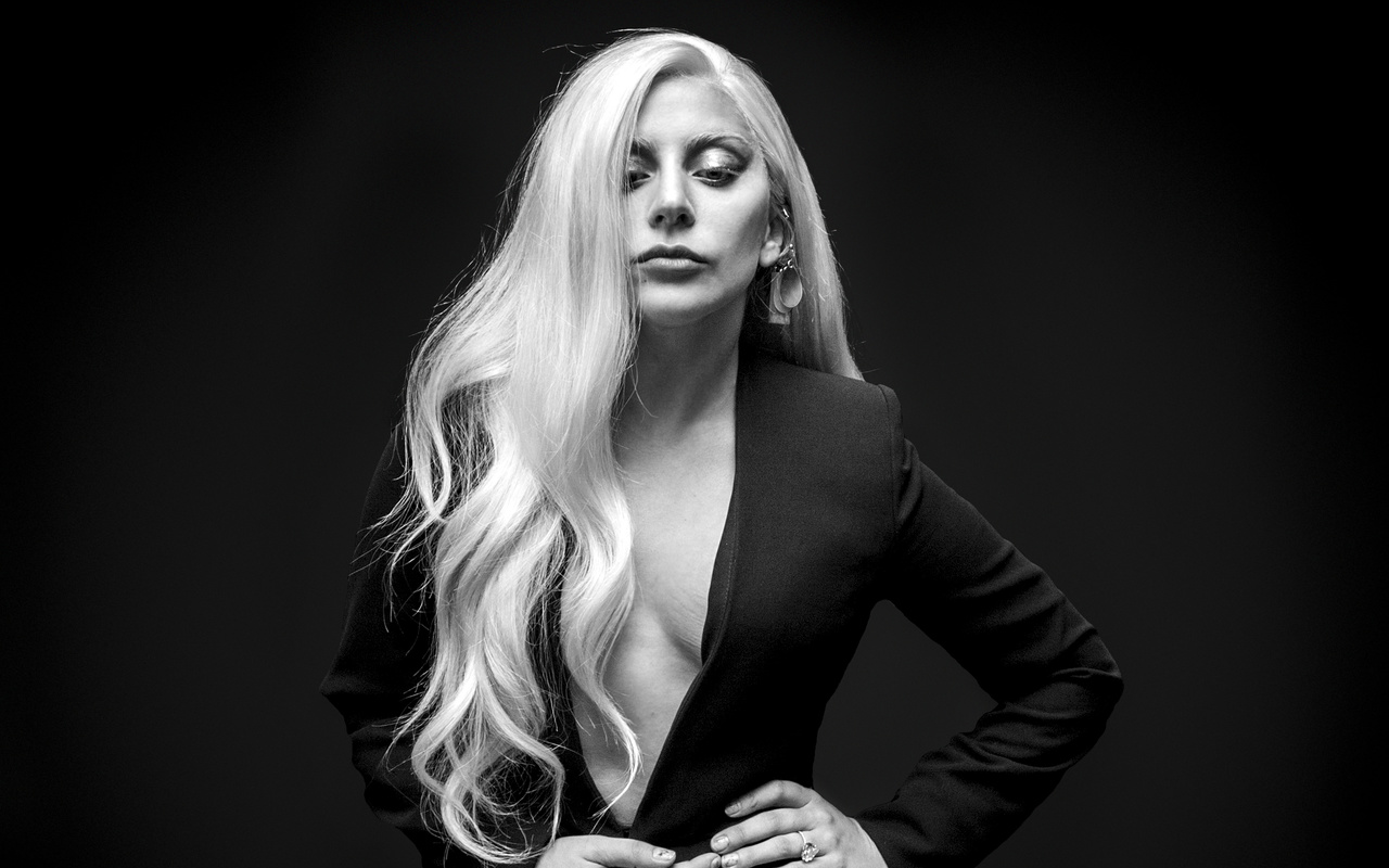  Lady Gaga bate recorde e chega ao topo da Billboard pela 4ª vez