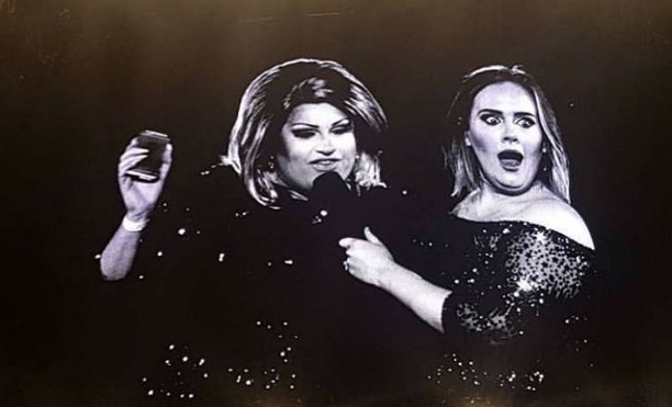  Adele chama ao palco Drag Queen vestida de…Adele; confira